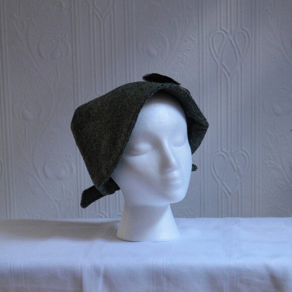 Early 60's tweed suit with matching hat - size small/medium - Picture 8 of 8